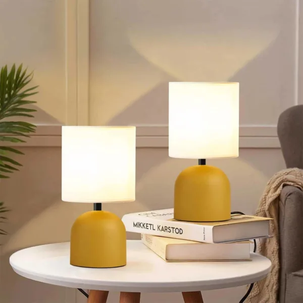 GloboStar® LOREN 204-0137 Μοντέρνο Eπιτραπέζιο Φωτιστικό Μονόφωτο 1 x E27 IP20 Κίτρινο Μέταλλο με Μπεζ Ύφασμα - Μ15 x Π15 x Υ31cm - Image 3