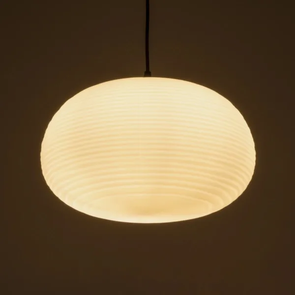 GloboStar® FREYA 00747 Μοντέρνο Κρεμαστό Φωτιστικό Ανάρτηση Μονόφωτο 1 x E27 IP20 Λευκό Γυαλί με Ασημί Μέταλλο - Μ34 x Π34 x Υ23cm - Image 2
