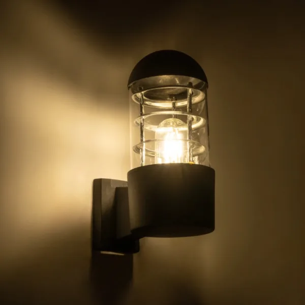 GloboStar® NEWI 01419 Μοντέρνο Επιτοίχιο Φωτιστικό Απλίκα Μονόφωτο 1 x E27 IP20 Μαύρο & Ασημί Μέταλλο με Διάφανο Γυαλί - Μ11 x Π17 x Υ23cm - Image 2