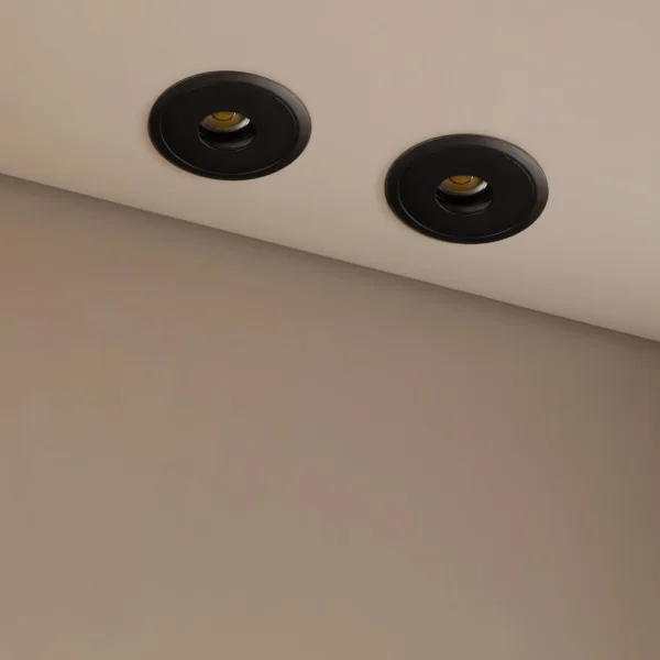 kelvo® PINADO KLV-101-0128 Χωνευτό Downlight Σποτ LED 7W 840lm 15° AC 220-240V IP20 Θερμό Λευκό 2700K - Bridgelux COB Chip & TÜV SÜD Driver - Μαύρο Ματ - Μ8.3 x Π8.3 x Υ8.16cm / Q7.25cm - 5 Χρόνια Εγγύηση