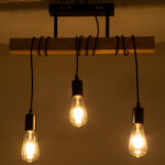 GloboStar® JOLLY 00605 Vintage Κρεμαστό Φωτιστικό Ανάρτηση Τρίφωτο 3 x E27 IP20 Μαύρο Μέταλλο, Καφε Ξύλο με Μαύρο Πλαστικό - Μ55 x Π6 x Υ30cm έως Y115cm max - Image 2
