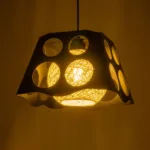 GloboStar® CARTER 00962 Μοντέρνο Κρεμαστό Φωτιστικό Πλέγμα Μονόφωτο 1 x E27 IP20 Μαύρο Μέταλλο με Μπεζ Σχοινί - Μ28 x Π28 x Υ22cm