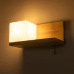 GloboStar® AMITY 01365 Μοντέρνο Επιτοίχιο Φωτιστικό Απλίκα Μονόφωτο 1 x E27 IP20 Μπεζ Ξύλο με Λευκό Γυαλί - Μ30 x Π14.5 x Υ15cm - Image 2