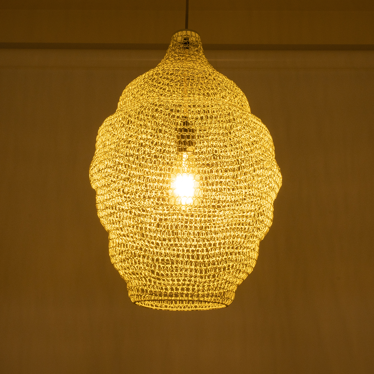 GloboStar® KENTUCKY 01898 Vintage Κρεμαστό Φωτιστικό Πλέγμα Μονόφωτο 1 x E27 IP20 Μπεζ Μέταλλο - Μ40 x Π40 x Y60cm - Image 2