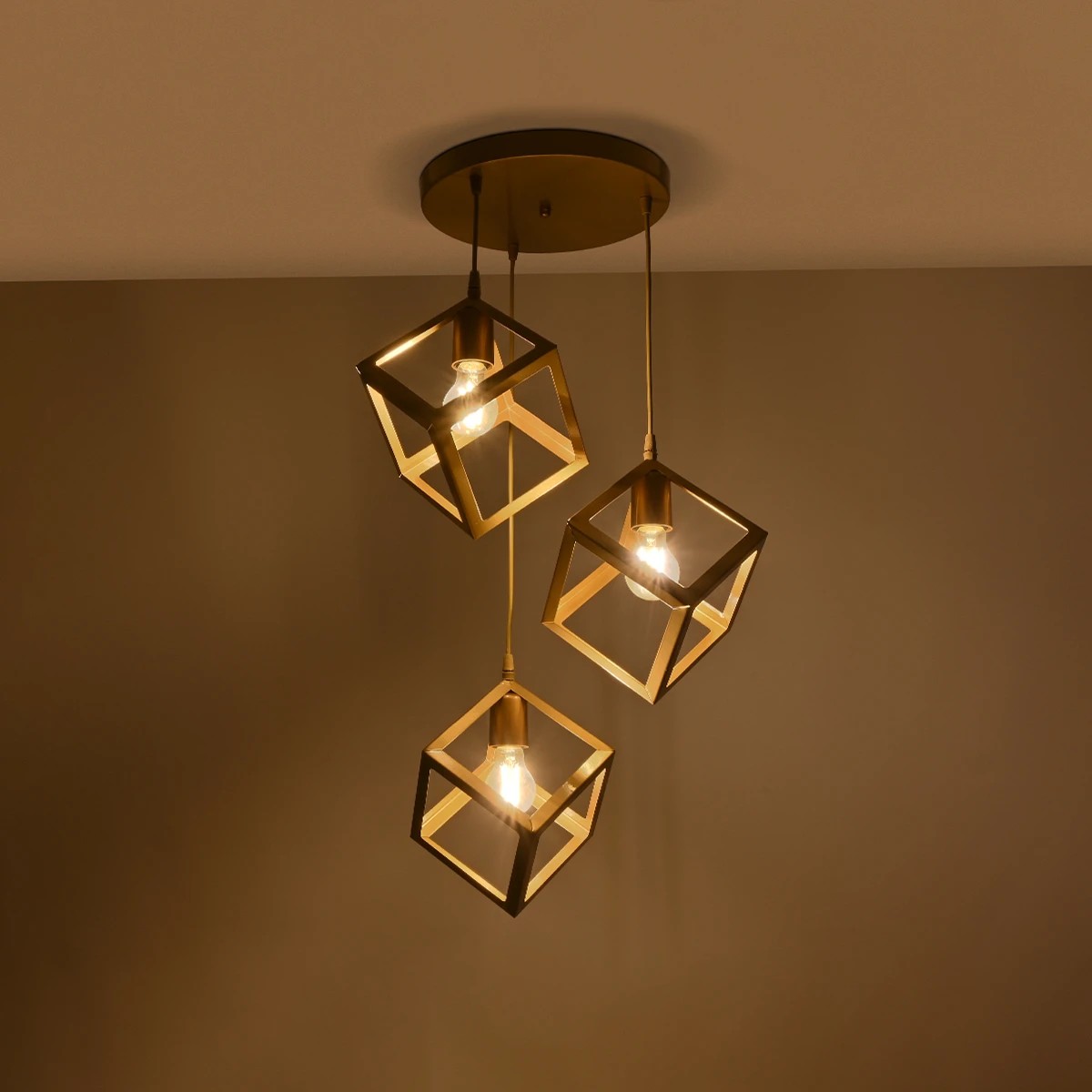 GloboStar® DISE 201-0057 Μοντέρνο Κρεμαστό Φωτιστικό Κύβος Τρίφωτο 3 x E27 IP20 Λευκό Μέταλλο - Μ30 x Π30 x Υ70cm - Image 2