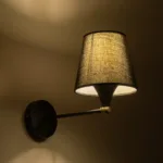 GLOBOSTAR® BLAKI 201-0115 Μοντέρνο Φωτιστικό Τοίχου - Απλίκα με Ντουί 1 x E27 AC 220-240V IP20 - Μαύρο - Μ40 x Π15 x Υ20cm