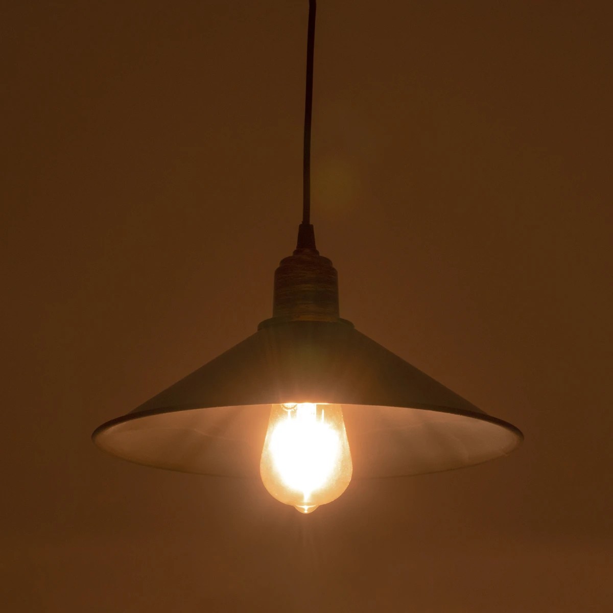 GloboStar® FERRO 203-0082 Μοντέρνο Κρεμαστό Φωτιστικό Καμπάνα Μονόφωτο 1 x E27 IP20 Μαύρο & Μπρούτζινο Πλαστικό - Μ30 x Π30 x Υ15cm - Image 2