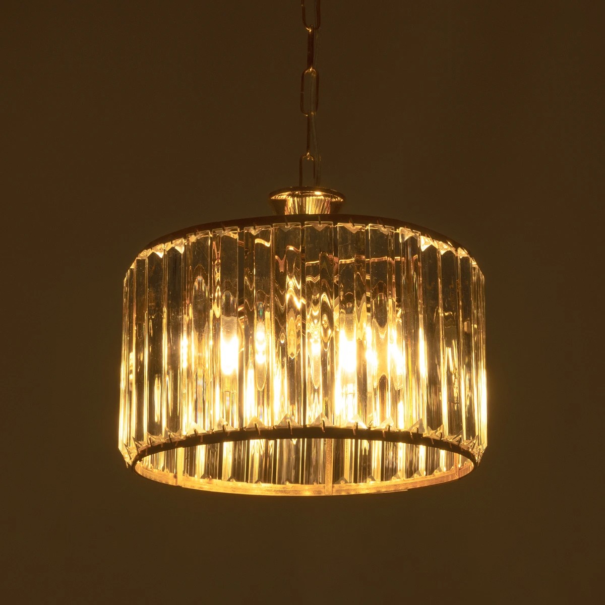 GloboStar® GLAMOROUS 203-0094 Κλασικό Κρεμαστό Φωτιστικό Κρύσταλλα Τρίφωτο 3 x E27 IP20 Χρυσό Μεταλλό με Διάφανο Κρύσταλλο - Μ28 x Π28 x Υ21.5cm - Image 2