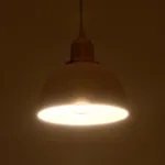 GloboStar® ΗUT 203-0147 Μοντέρνο Κρεμαστό Φωτιστικό Καμπάνα Μονόφωτο 1 x E27 IP20 Λευκό με Χρυσό Πλαστικό - Μ17.5 x Π17.5 x Υ80cm - Image 2