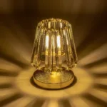 GloboStar® GLASSY 204-0064 Μοντέρνο Eπιτραπέζιο Φωτιστικό Μονόφωτο 1 x E27 IP20 Χρυσό Πλαστικό με Διάφανο Κρύσταλλο - Μ15 x Π15 x Υ25cm - Image 2