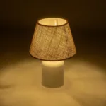 GloboStar® CIA 204-0082 Μοντέρνο Eπιτραπέζιο Φωτιστικό Μονόφωτο 1 x E27 IP20 Λευκό Πλαστικό με Μπεζ Ύφασμα - Μ24 x Π24 x Υ31cm - Image 2