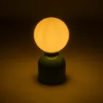 GloboStar® MAGIC 204-0130 Μοντέρνο Eπιτραπέζιο Φωτιστικό Μονόφωτο 1 x E27 IP20 Πράσινο Μέταλλο με Λευκό Γυαλί - Μ13 x Π13 x Υ28cm - Image 2