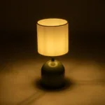 GloboStar® LOREN 204-0136 Μοντέρνο Eπιτραπέζιο Φωτιστικό Μονόφωτο 1 x E27 IP20 Πράσινο Μέταλλο με Μπεζ Ύφασμα - Μ15 x Π15 x Υ31cm - Image 2