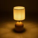 GloboStar® LOREN 204-0137 Μοντέρνο Eπιτραπέζιο Φωτιστικό Μονόφωτο 1 x E27 IP20 Κίτρινο Μέταλλο με Μπεζ Ύφασμα - Μ15 x Π15 x Υ31cm - Image 2