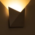 GloboStar® STEALTH 60518 Φωτιστικό Τοίχου - Απλίκα Αρχιτεκτονικού Φωτισμού Εσωτερικού/Εξωτερικού Χώρου Up or Down LED 10W 1000lm 60° AC220-240V Αδιάβροχο IP65 - Σώμα Αλουμινίου & Tempered Glass - Μ17 x Π17 x Υ7.5cm - Θερμό Λευκό 2700K - Λευκό - Bridgelux Chip - 5 Years Warranty - Image 7