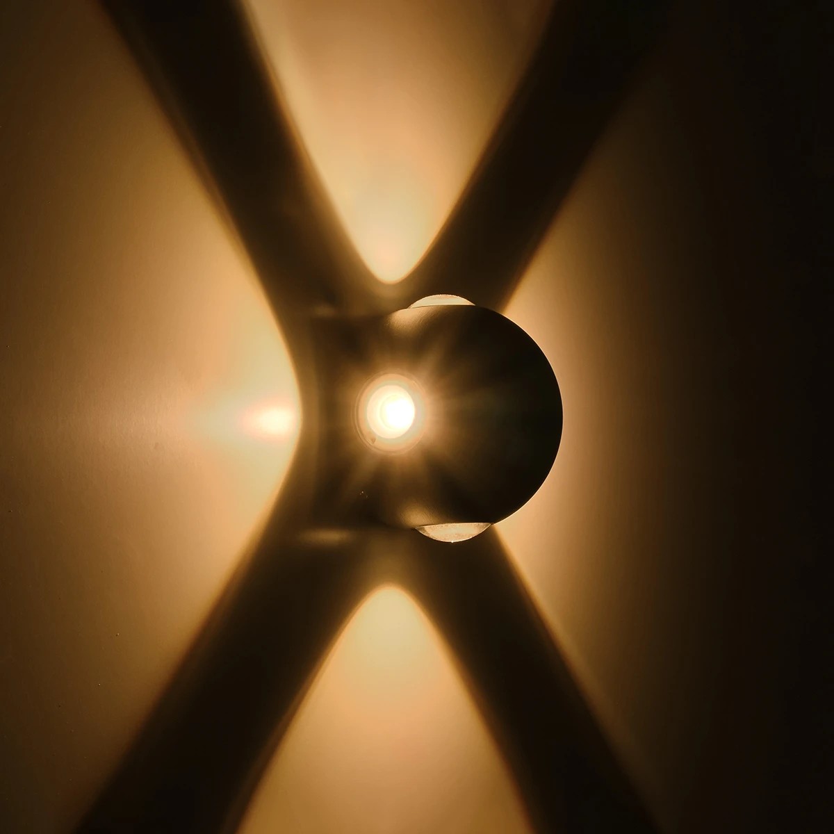 GLOBOSTAR® VEGA 60673 Μοντέρνο Φωτιστικό Τοίχου - Απλίκα LED 12W 1500lm 30° AC 220-240V Αδιάβροχο IP65 Θερμό Λευκό 2700K - Bridgelux COB Chip & TÜV SÜD Driver - Μαύρο Ματ - Μ10 x Π7.5 x Υ10cm - 5 Χρόνια Εγγύηση - Image 7