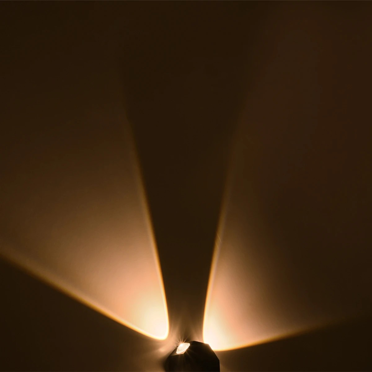 GLOBOSTAR® HIKARI 60687 Μοντέρνο Φωτιστικό Τοίχου - Απλίκα LED 8W 1000lm 30° AC 220-240V Αδιάβροχο IP65 Θερμό Λευκό 2700K - CREE XPE Chip & TÜV SÜD Driver - Μαύρο Ματ - Μ10 x Π4 x Υ10cm - 5 Χρόνια Εγγύηση - Image 9