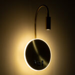 GloboStar® GOOSE 60885 Μοντέρνο Φωτιστικό Τοίχου - Απλίκα Ξενοδοχείου Bed Side LED 6W 600lm 36° & 360° AC 220-240V - Reading Light & 360° Κρυφός Φωτισμός - Φορτιστής USB 3A - Μ15.5 x Π15 x Υ30.5cm - Φυσικό Λευκό 4500K - Χρυσό Βούρτσας - 3 Xρόνια Εγγύηση - Image 10