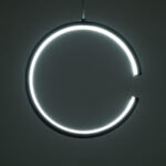 GloboStar® CEROBA 61306 Κρεμαστό Φωτιστικό Οροφής Linear Design LED CCT 12W 1320lm 360° AC 220-240V - Εναλλαγή Φωτισμού μέσω Διακόπτη On/Off All In One Ψυχρό 6000k+Φυσικό 4500k+Θερμό 2700k Φ22 x Π2cm - Μαύρο - 3 Years Warranty - Image 10