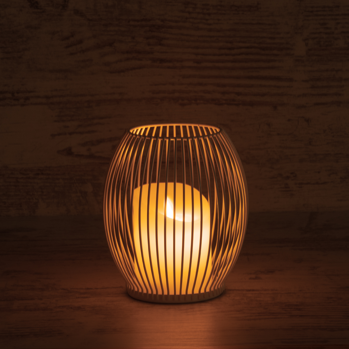 GloboStar® CANDLE 76490 Διακοσμητικό Realistic Κερί με LED Εφέ Κινούμενης Φλόγας - Μπαταρίας 2 x AA (Δεν Συμπεριλαμβάνονται) & Ασύρματο Χειριστήριο IR Θερμό Λευκό 2700K Dimmable Λευκό Φ14 x Υ16cm - Image 5