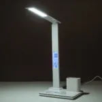 GLOBOSTAR® ZENTIME 76554 Μοντέρνο Επιτραπέζιο Φωτιστικό Γραφείου με Ασύρματη Φόρτιση 15W 3A & Ψηφιακό Ρολόι LED 3.5W 350lm 120° DC 5V με USB-C IP20 Ρυθμιζόμενο Λευκό CCT με Αφή 2700K/4500K/6000K Dimmable - Sanan SMD Chip - Μαύρο - Μ19.5 x Π25 x Υ50cm - 2 Χρόνια Εγγύηση - Image 15