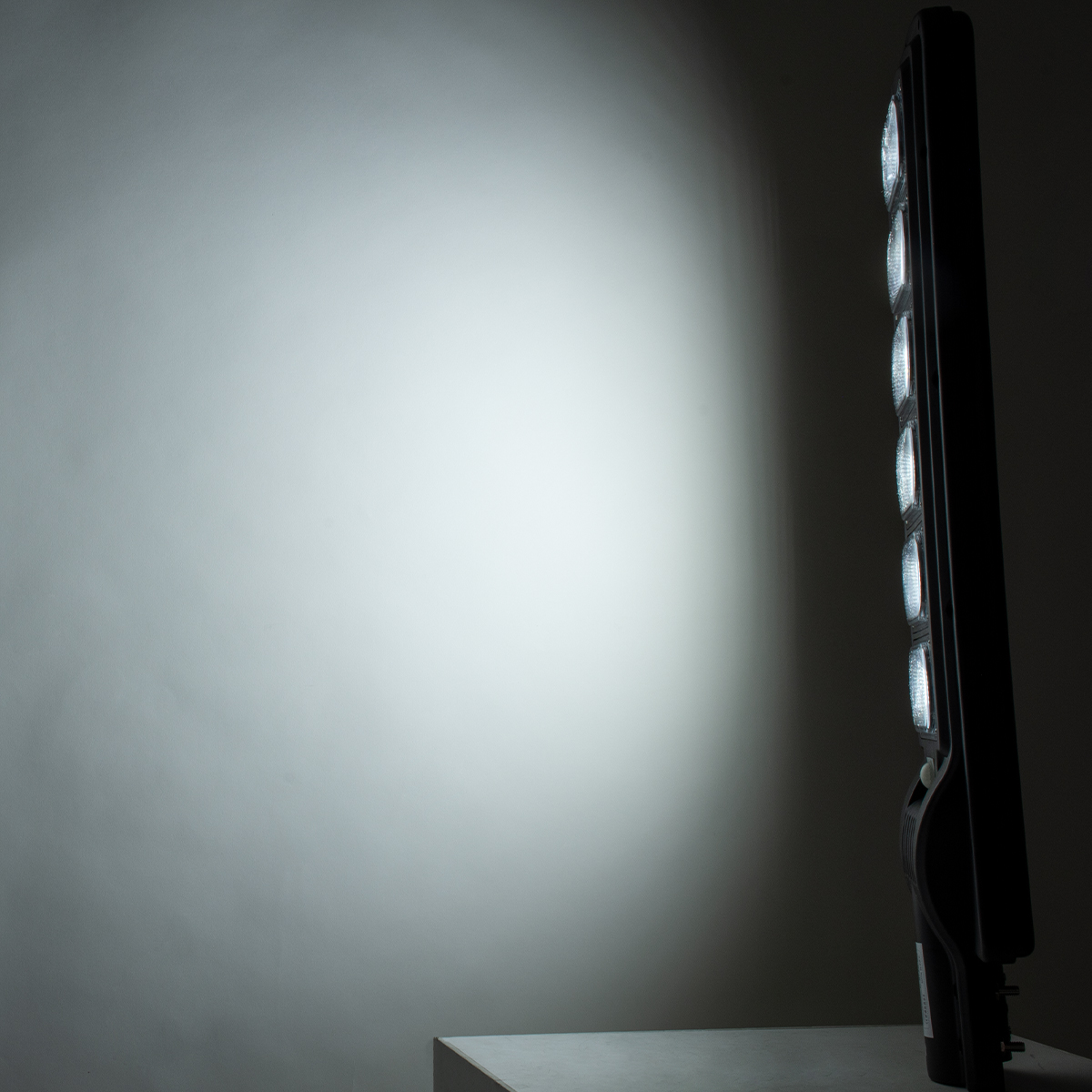 GloboStar® STREETA 85346 Professional LED Solar Street Light Αυτόνομο Ηλιακό Φωτιστικό Δρόμου 180W 1800lm 288 x LED SMD 5730 με Ενσωματωμένο Φωτοβολταϊκό Panel 6V 20W & Επαναφορτιζόμενη Μπαταρία Li-ion 3.2V 30000mAh με Αισθητήρα Ημέρας-Νύχτας & PIR Αισθητήρα Κίνησης - Αδιάβροχο IP65 - Ψυχρό Λευκό 6000K - Μ25 x Π7 x Υ83cm - 2 Years Warranty - Image 8