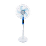 GloboStar® SOLARE-FAN 85357 Solar Fan Αυτόνομος Ηλιακός Επιδαπέδιος Ανεμιστήρας 25W 2 Λειτουργιών Ρεύματος με AC 220-240V ή με Φωτοβολταϊκό Panel 9V 15W & Επαναφορτιζόμενη Μπαταρία Li-ion 7.4V 6000mAh - 12 Ταχύτητες - Ασύρματο Χειριστήριο - Ενσωματωμένο USB 2.0 Charger Συσκευών - IP20 - Μ44 x Π37.5 x Υ132cm - Λευκό - 2 Years Warranty - Image 3