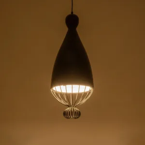 GLOBOSTAR® CARNEL 999-0110 Vintage Κρεμαστό Φωτιστικό Οροφής με Ντουί 1 x E27 AC 220-240V IP20 - Μαύρο - Μ26 x Π26 x Υ70cm