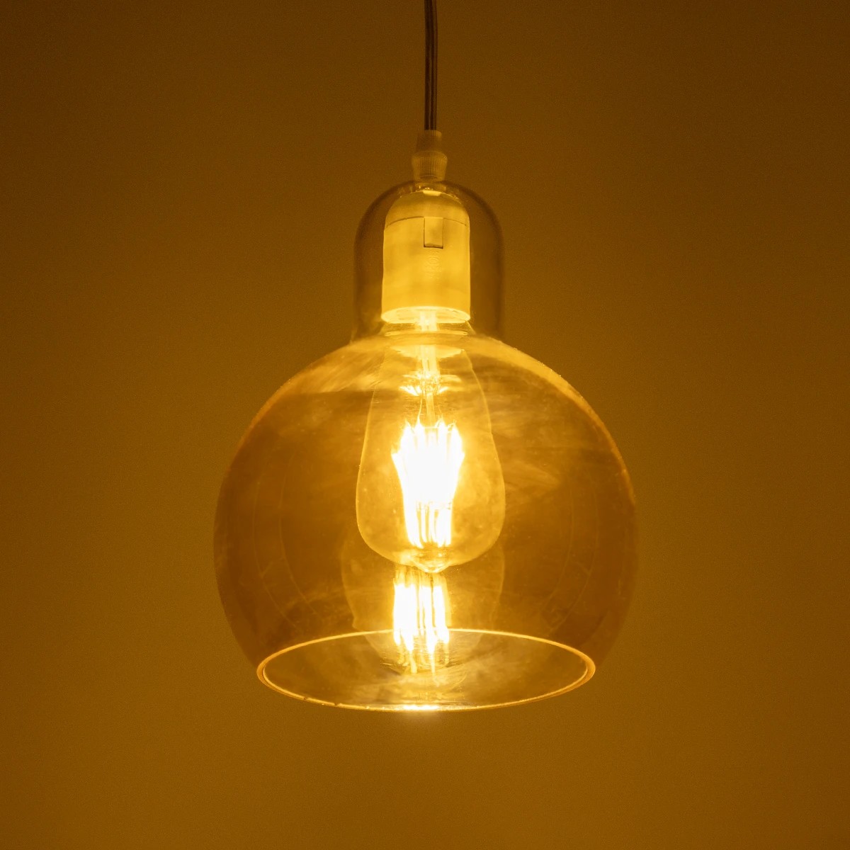 GLOBOSTAR® LUCREZIA 999-0143 Μοντέρνο Κρεμαστό Φωτιστικό Οροφής με Ντουί 1 x E27 AC 220-240V IP20 - Μελί - Μ18 x Π18 x Υ24cm